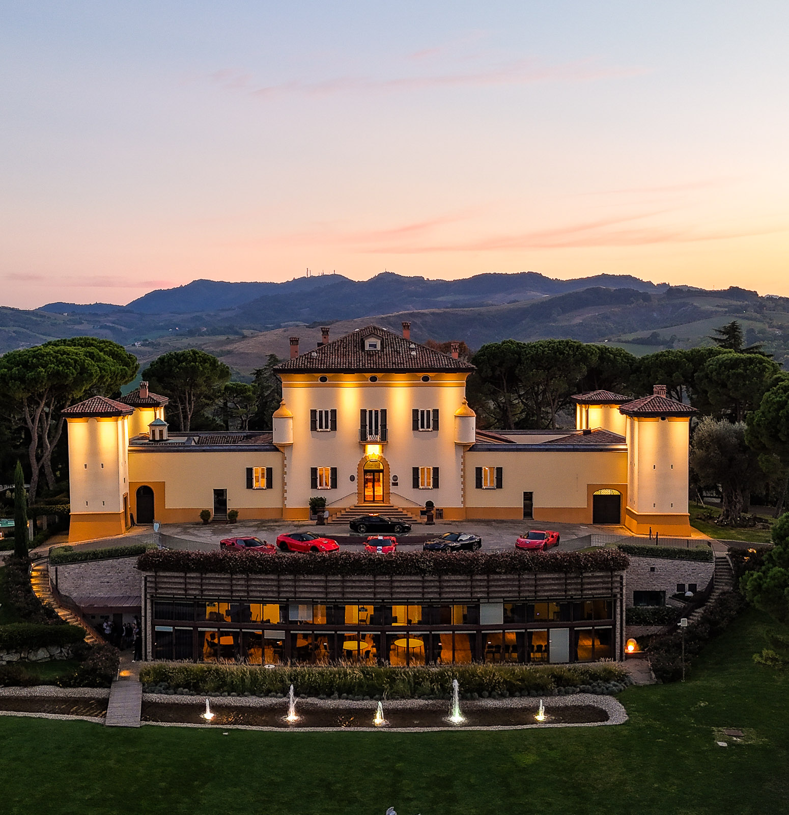 photographie_camille_kermarrec_ferrari-road_trip_2025